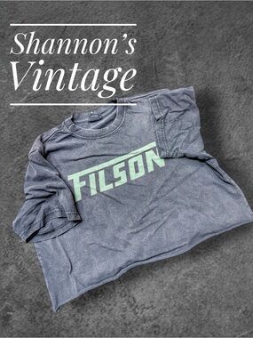 Filson Made in the USA sz Medium Raw Hem Cropped Tee A49